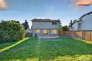 12228 Dayton Ave N, Seattle, WA 98133 - Photo 30