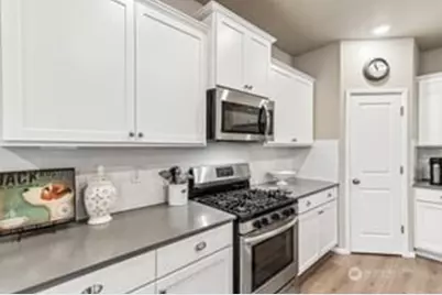 13207 191st Avenue E, Bonney Lake, WA 98391 - Photo 14