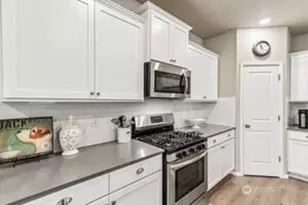 13207 191st Ave E, Bonney Lake, WA 98391 - Photo 14