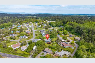 1433 Martha Way, Oak Harbor, WA 98277 - Photo 2
