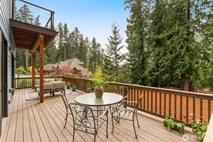 10143 Battle Point Dr NE, Bainbridge Island, WA 98110 - Photo 16