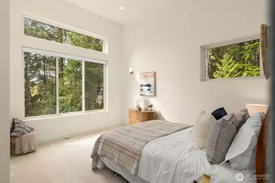 10143 Battle Point Drive NE, Bainbridge Island, WA 98110 - Photo 20