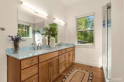10143 Battle Point Drive NE, Bainbridge Island, WA 98110 - Photo 26