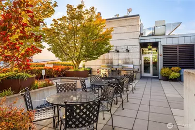 2720 3rd Avenue #707, Seattle, WA 98121 - Photo 24