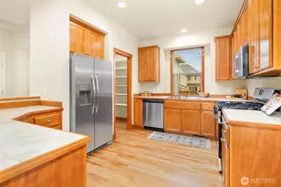16631 SE 171st Pl, Renton, WA 98058 - Photo 8