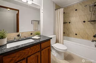 722 N 161st Pl, Shoreline, WA 98133 - Photo 8
