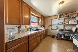 129 Catherine Ave, Milton-Freewater, OR 97862 - Photo 6