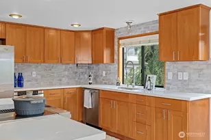 902 7th Ave S, Edmonds, WA 98020 - Photo 12