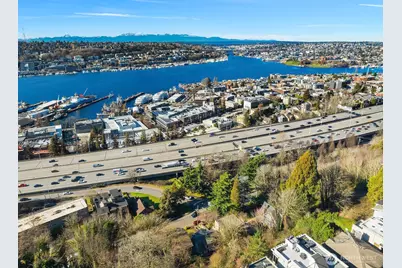 1606 Lakeview Boulevard E, Seattle, WA 98102 - Photo 32