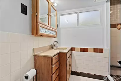 8724 16th Avenue SW, Seattle, WA 98106 - Photo 22