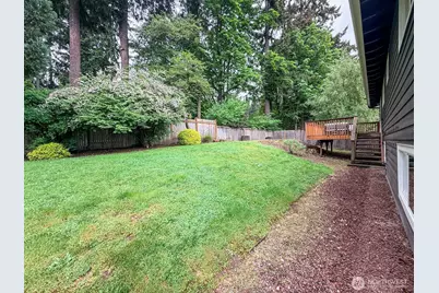 15003 108th Place NE, Bothell, WA 98011 - Photo 32