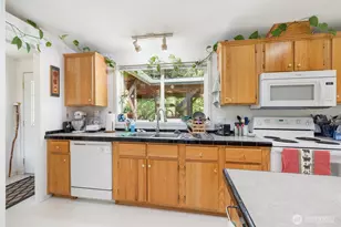 306 Bear Tracts Rd, Port Angeles, WA 98363 - Photo 8