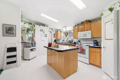 306 Bear Tracts Road, Port Angeles, WA 98363 - Photo 10