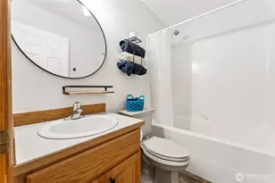 17903 Overlake Ct SE, Yelm, WA 98597 - Photo 16