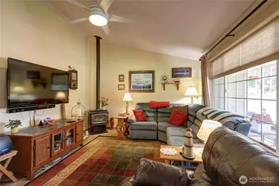 1720 E Saint Andrews Drive N, Shelton, WA 98584 - Photo 10