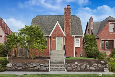 7738 Jones Avenue NW, Seattle, WA 98117 - Photo 2