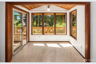 10218 SW Tillicum Lane, Vashon, WA 98070 - Photo 8