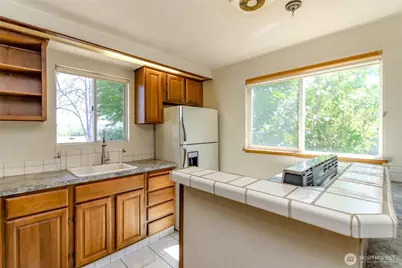 16235 NE 51st Street, Redmond, WA 98052 - Photo 22