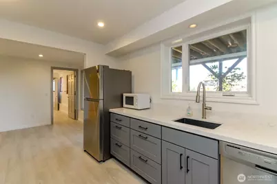 16235 NE 51st Street, Redmond, WA 98052 - Photo 6