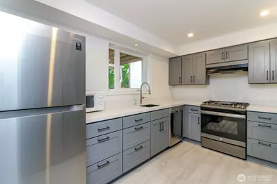 16235 NE 51st Street, Redmond, WA 98052 - Photo 4