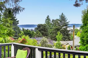 4515 SW Genesee St, Seattle, WA 98116 - Photo 24