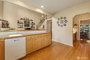 9105 Vancouver Dr NE, Lacey, WA 98516 - Photo 18