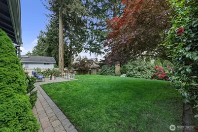 9105 Vancouver Drive NE, Lacey, WA 98516 - Photo 6