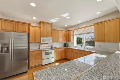 9105 Vancouver Drive NE, Lacey, WA 98516 - Photo 16