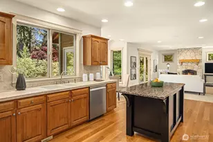 7023 174th St SW, Edmonds, WA 98026 - Photo 4