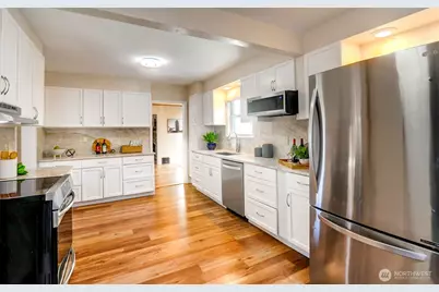 6541 20th Avenue NE, Seattle, WA 98115 - Photo 6