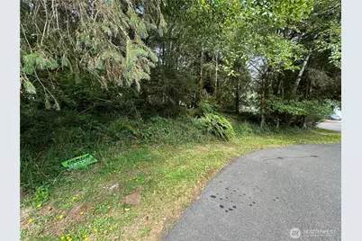768 Sandpiper Court SE, Ocean Shores, WA 98569 - Photo 4