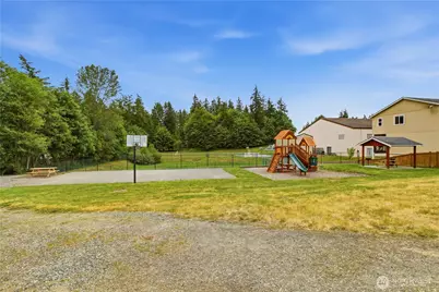 4945 Bowwood Circle NE, Bremerton, WA 98310 - Photo 32