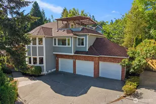 9925 SE 5th St, Bellevue, WA 98004 - Photo 32