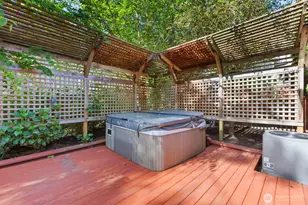 9925 SE 5th St, Bellevue, WA 98004 - Photo 30