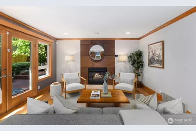 9925 SE 5th Street, Bellevue, WA 98004 - Photo 12