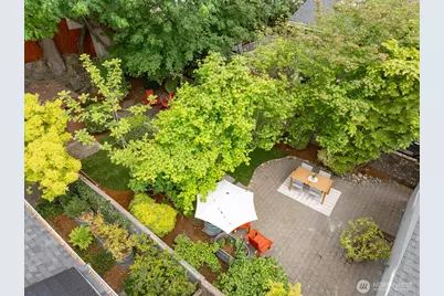 526 N 84th Street, Seattle, WA 98103 - Photo 32