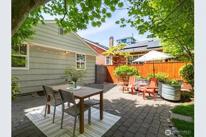526 N 84th Street, Seattle, WA 98103 - Photo 20