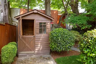 526 N 84th St, Seattle, WA 98103 - Photo 26