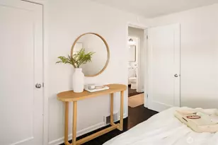 526 N 84th St, Seattle, WA 98103 - Photo 16