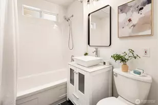 526 N 84th St, Seattle, WA 98103 - Photo 18