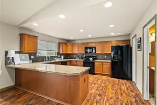 16508 Suntree Ct SE, Yelm, WA 98597 - Photo 8