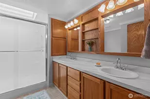 17373 Woodcrest Dr NE, Bothell, WA 98011 - Photo 18