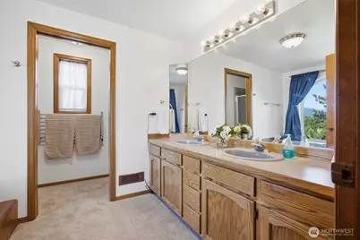 13085 Sunrise Drive, Mount Vernon, WA 98273 - Photo 34