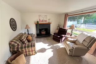 14415 Golden Given Rd E, Tacoma, WA 98445 - Photo 4
