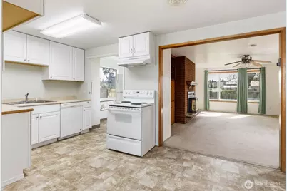 164 NE Ernst, Oak Harbor, WA 98277 - Photo 8