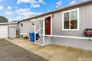 15266 Maple Dr, Renton, WA 98058 - Photo 20