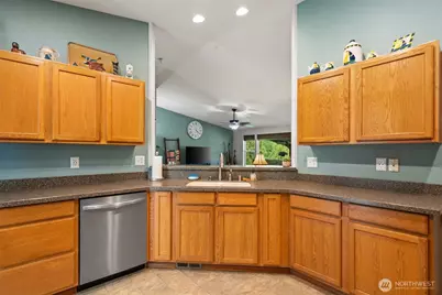 171 E Rauschert Road, Grapeview, WA 98546 - Photo 12