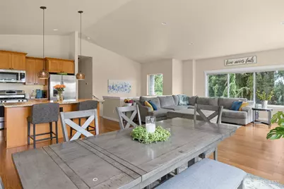 16411 Country Club Drive, Burlington, WA 98233 - Photo 14