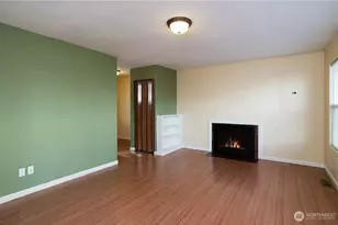 6461 NE 181st St, Kenmore, WA 98028 - Photo 2