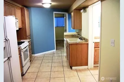 6461 NE 181st Street, Kenmore, WA 98028 - Photo 14